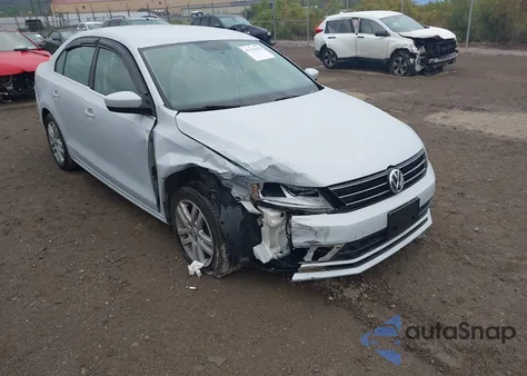 2017 Volkswagen Jetta 1.4T S z USA, uszkodzony, nr VIN 3VW2B7AJ9HM312505